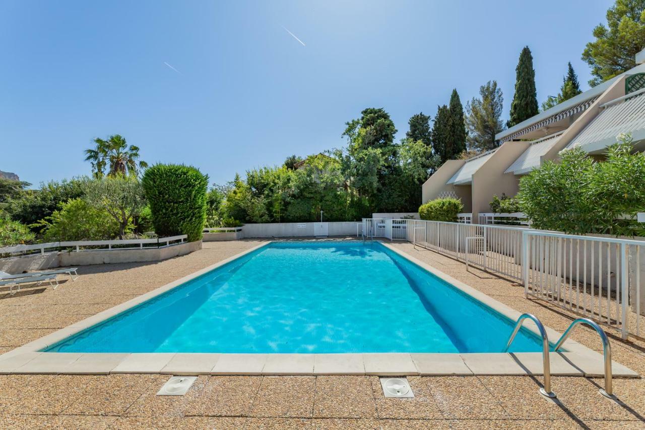 Le Club Par Dodo-a-cassis *